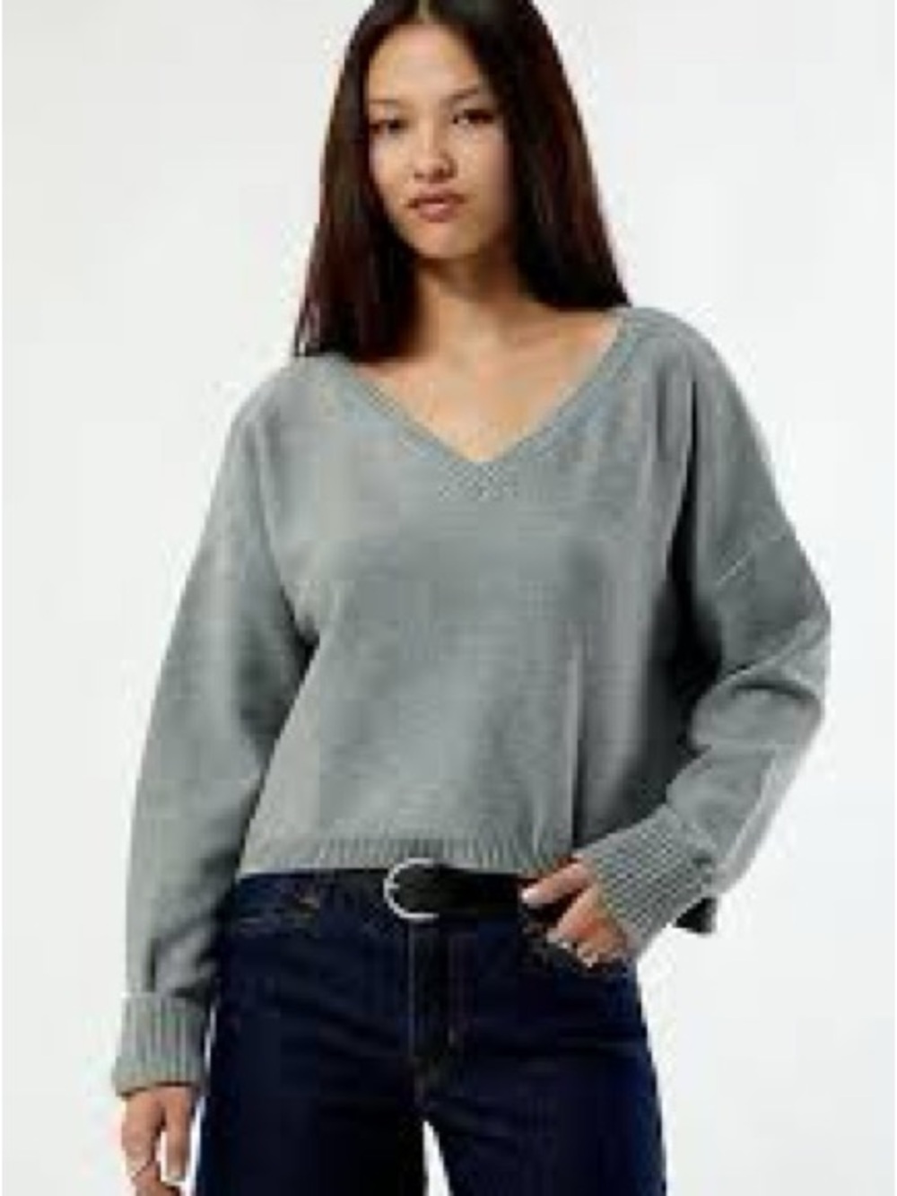La Hearts Light Gray V-Neck Knit Pullover
